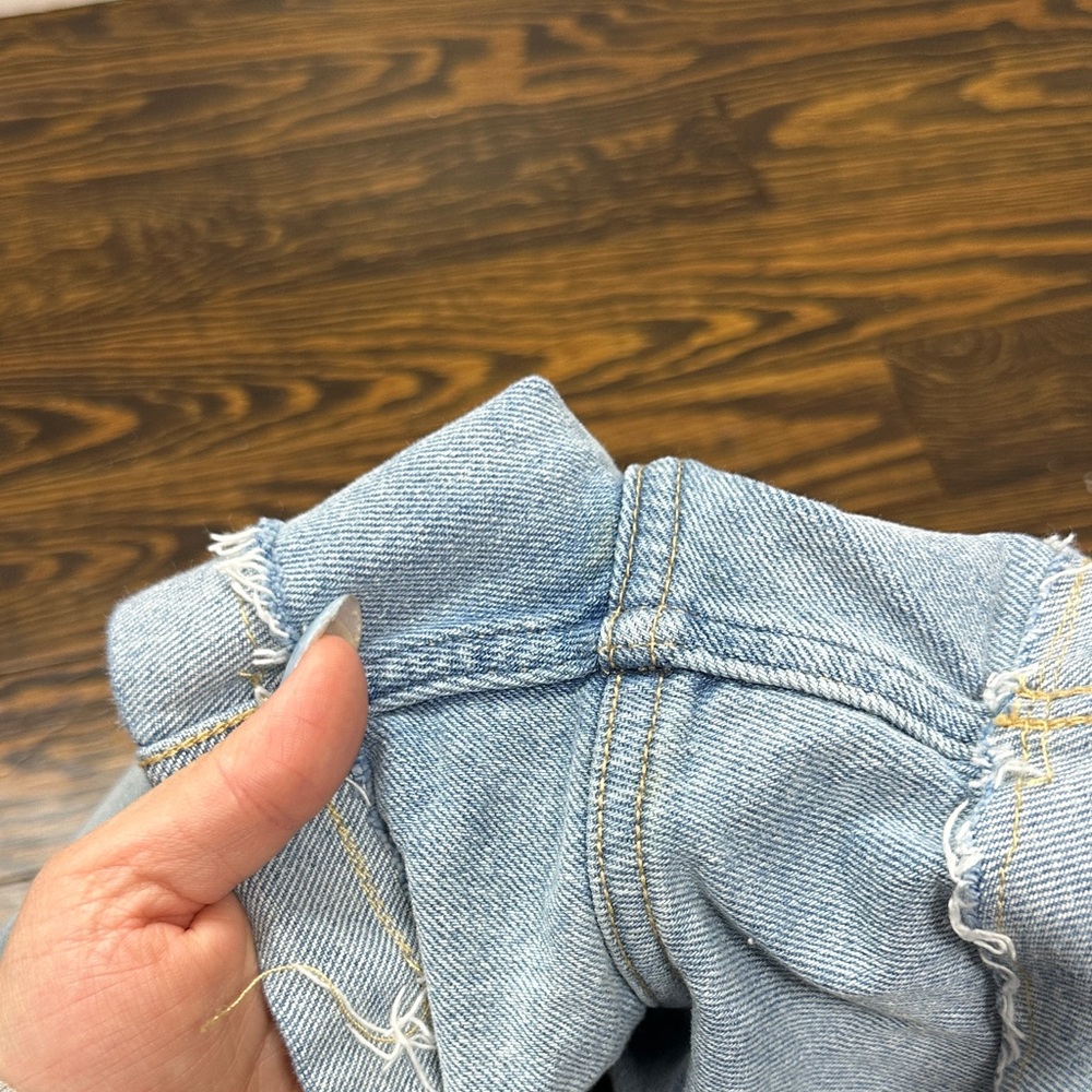 Abercrombie and Fitch Curve Love High Rise Shorts - Picture 7 of 7